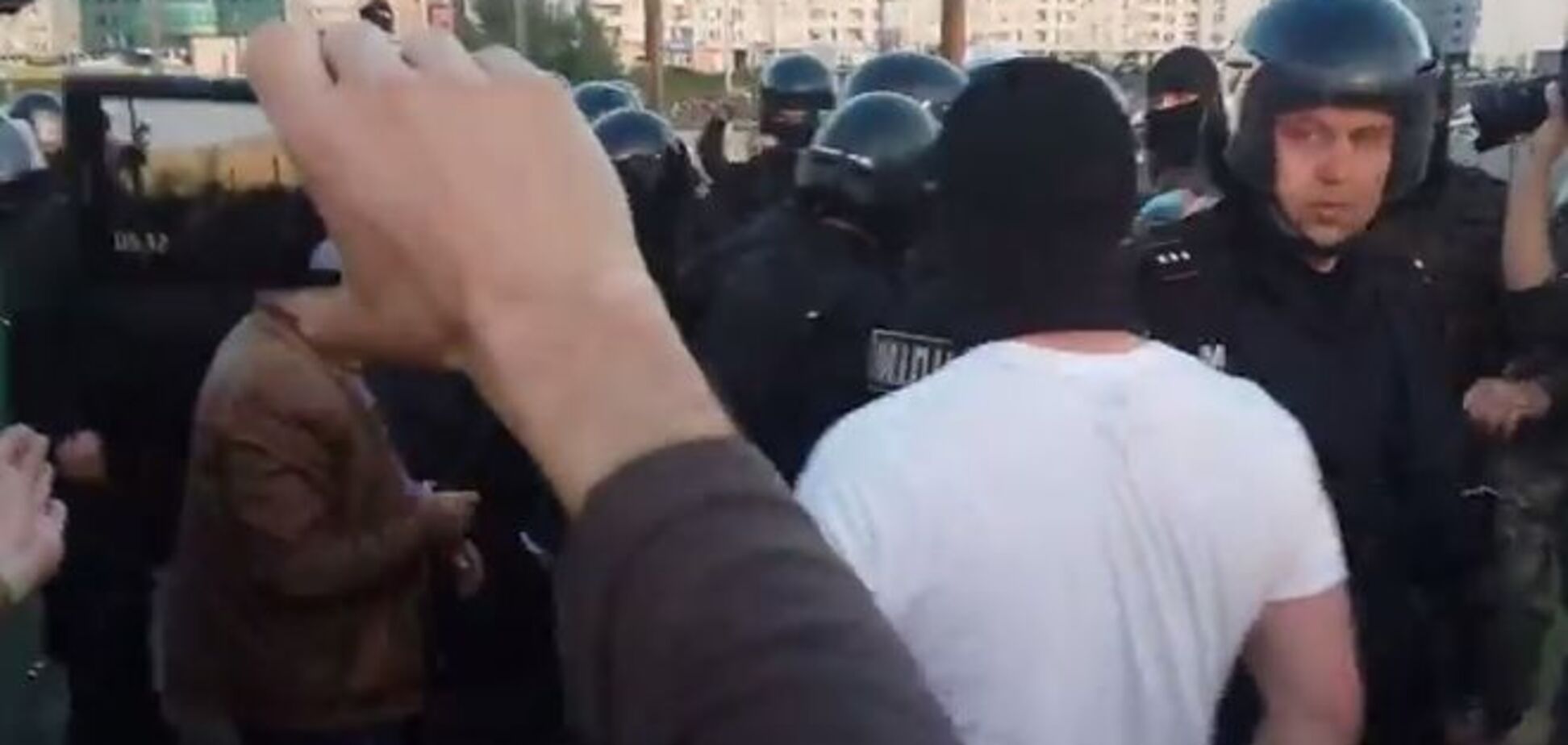 Драка на застройке на 'Осокорках' в Киеве. Опубликовано видео