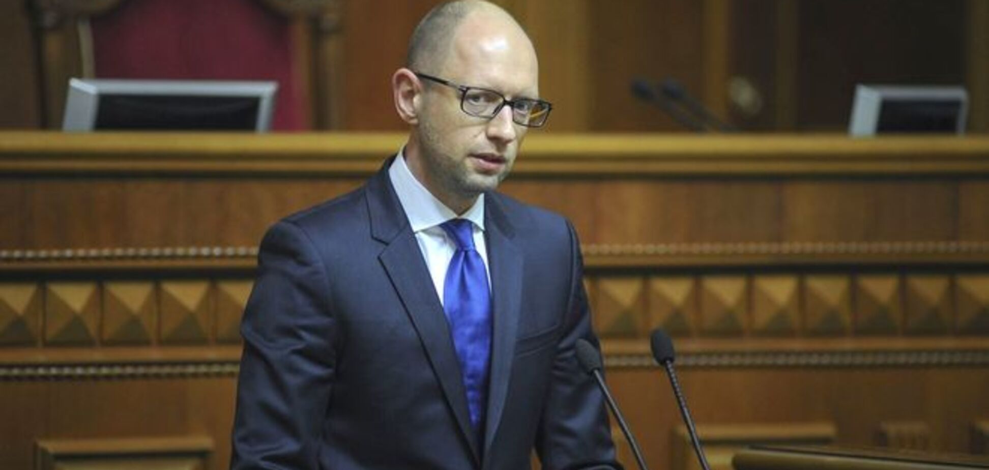 Яценюк – кредиторам Украины: помогите долларом, а не словами