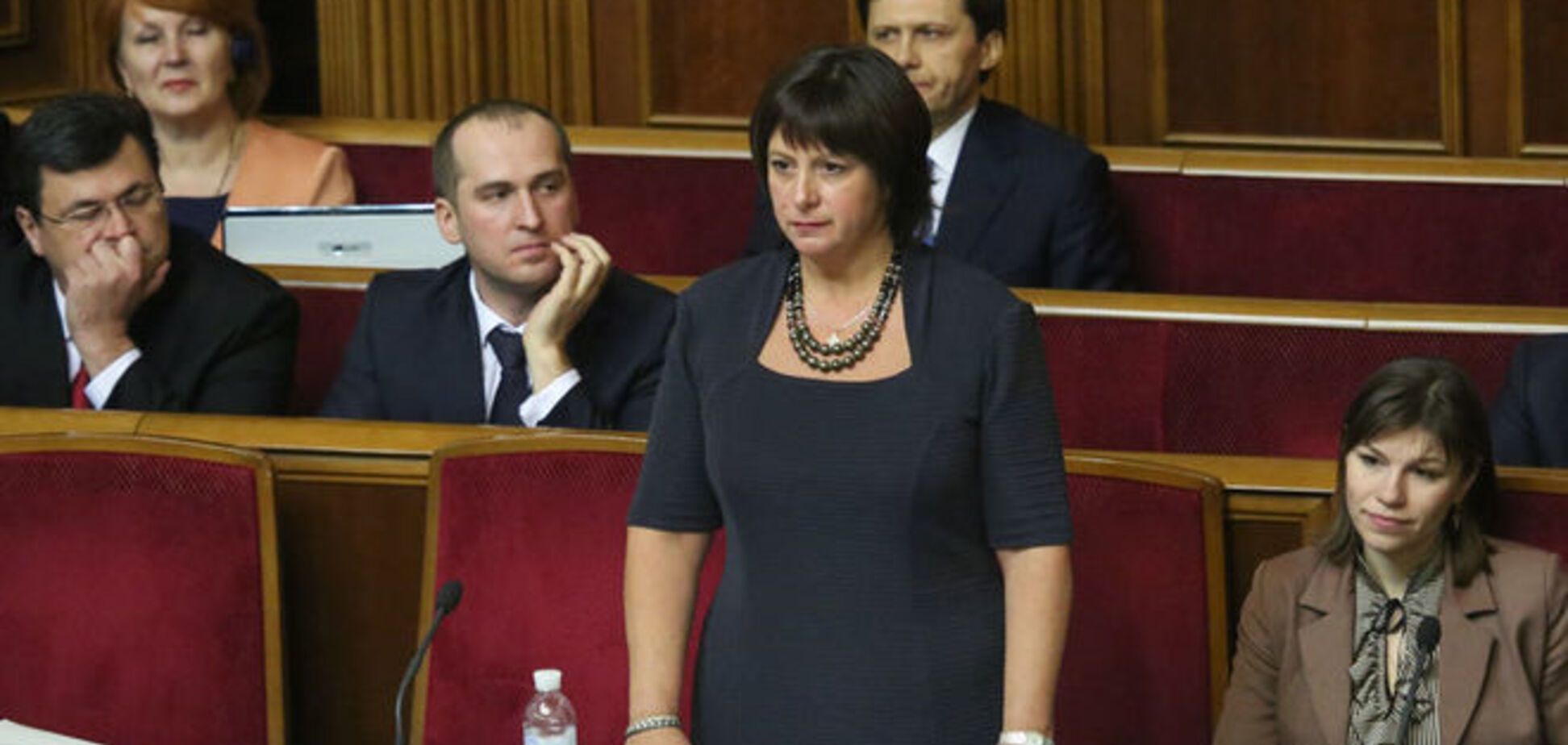 У Яценюка советуют украинцам не ждать повышений соцвыплат