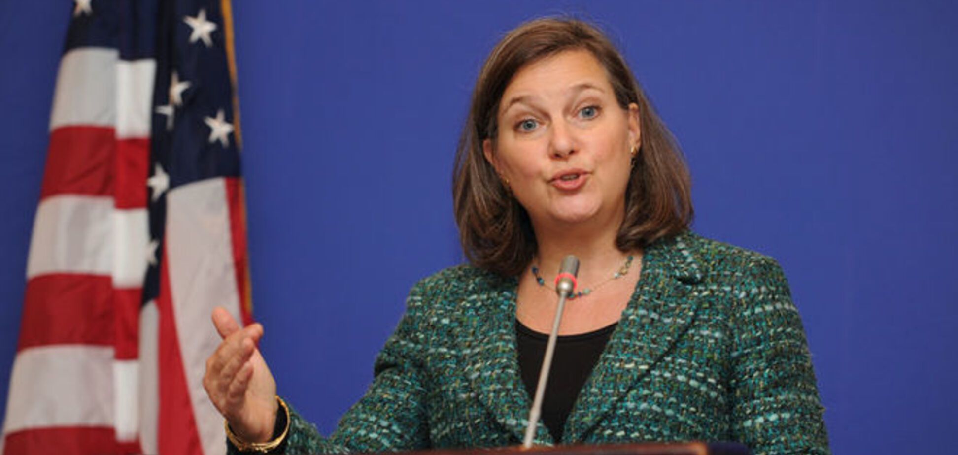 Визит Нуланд в Москву говорит о смене тактики США по Украине – FT