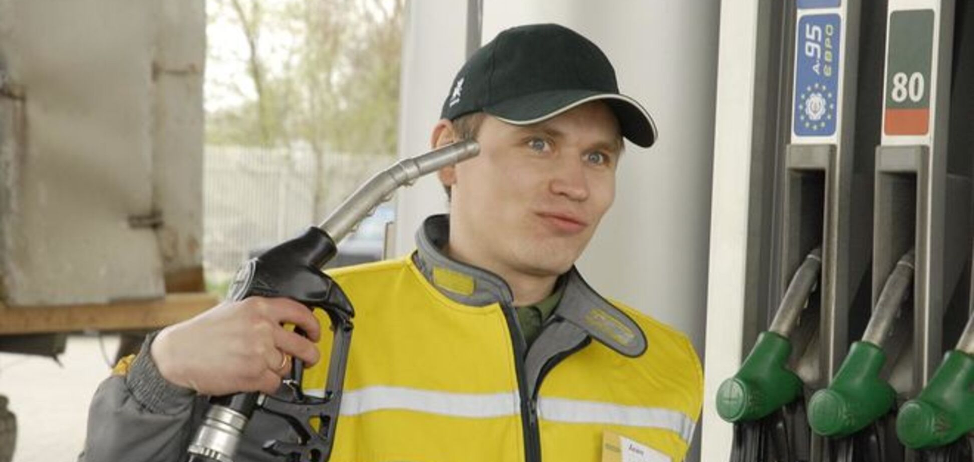 Короли бензоколонки: чудаки на заправках разрывают интернет