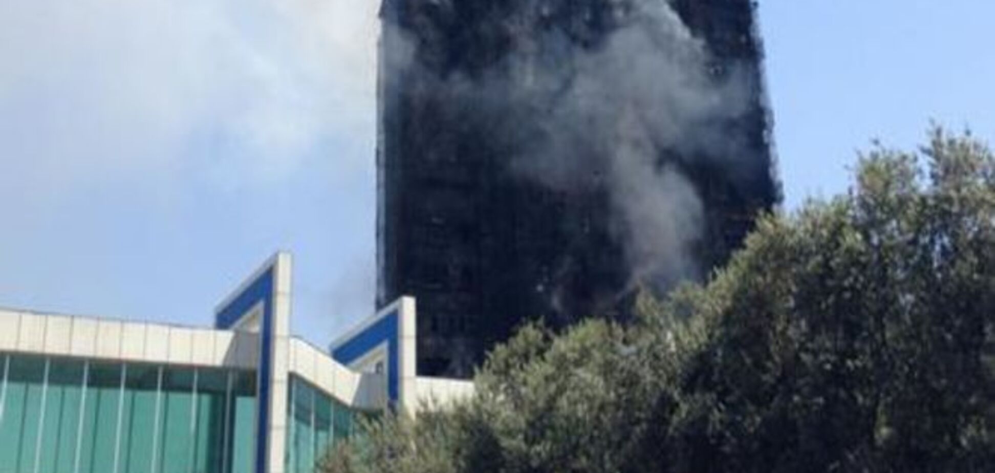 В Баку 16 человек погибли в результате пожара