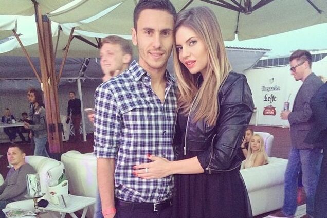 Полузащитник 'Динамо' романтично поздравил любимую: фотофакт