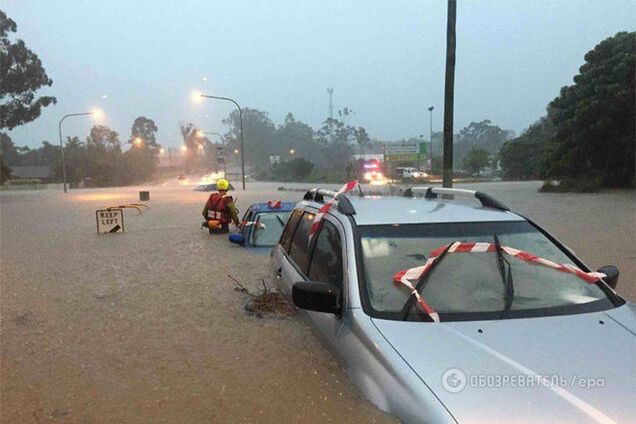 Наводнение в Австралии. Улицы превратились в бурные реки: фотофакт