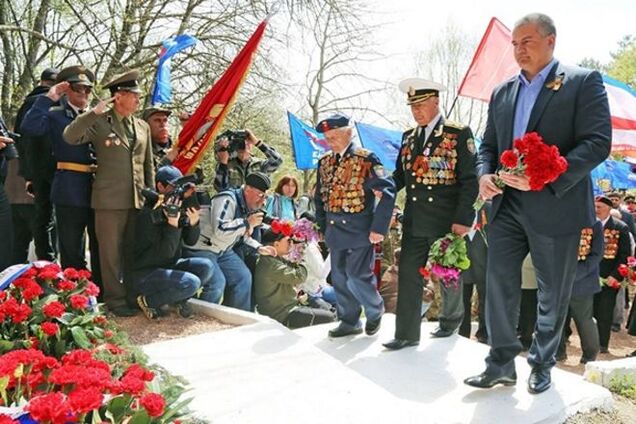 Марионетка Аксенов пообещал 'забить гвоздь в крышку гроба нацизма'