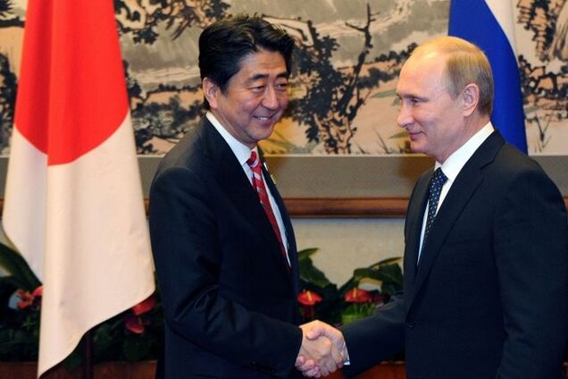 Угода щодо Курил: Пєсков вимагає, щоб Японія зрадила санкції Заходу