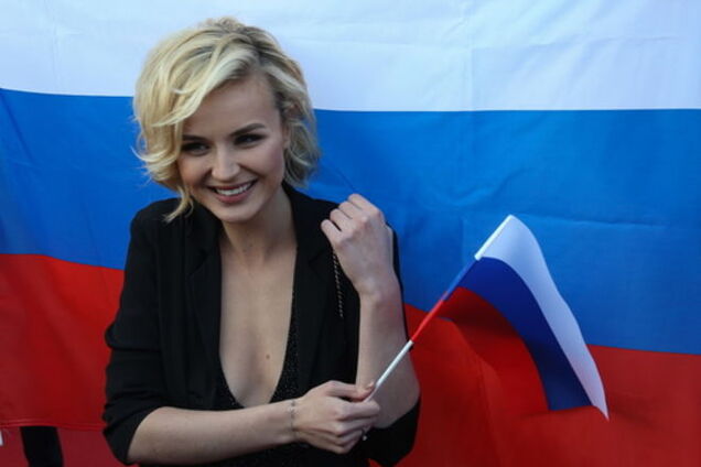 Двойные наушники: российская участница 'Евровидения' не услышит, как ее освистают зрители