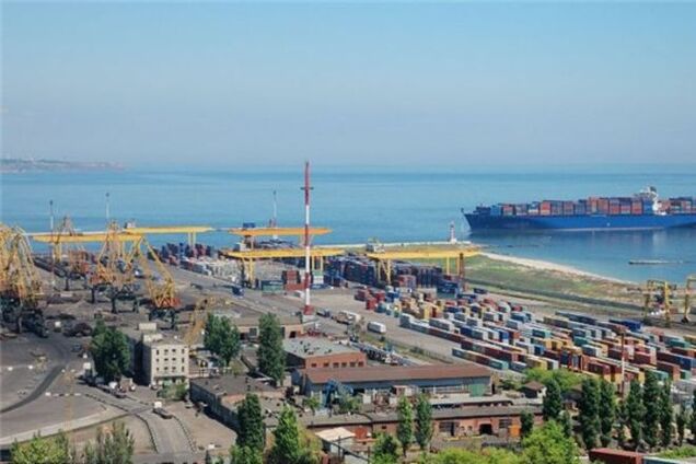 Ильичевский порт опроверг информацию СМИ о закупке топлива 'с двойной переплатой'