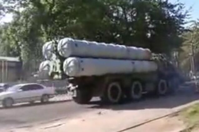Одесса встревожена появлением в городе колонны зенитно-ракетных С-300: видеофакт