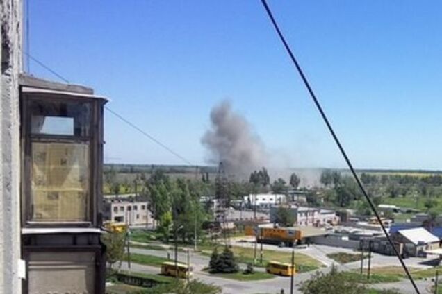 Мариупольчан напугал сильный взрыв на блокпосту и клубы дыма в небе: фото и подробности происшествия