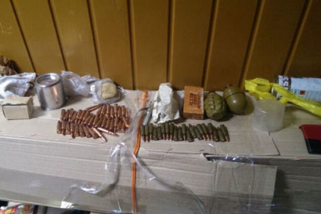 На киевском вокзале задержали пассажиров с сумкой боеприпасов