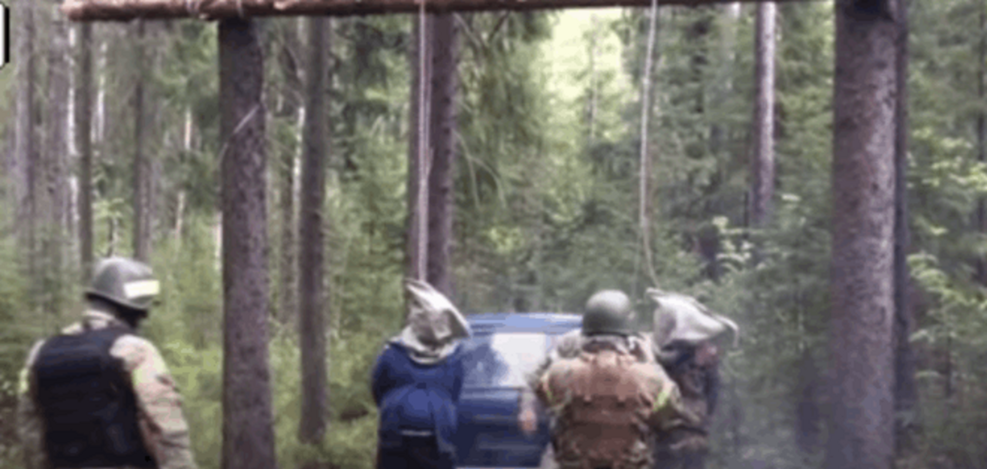 Новый фейк росСМИ. Извращенцы-театралы 'повесили' террориста и его беременную жену: видеопостановка