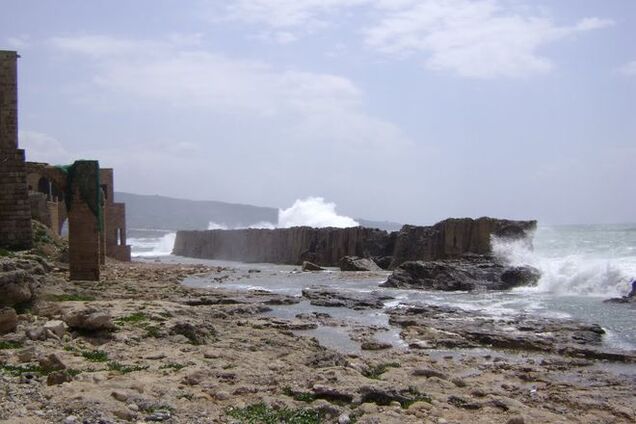 Защита от большой воды: самый древний в мире волнорез
