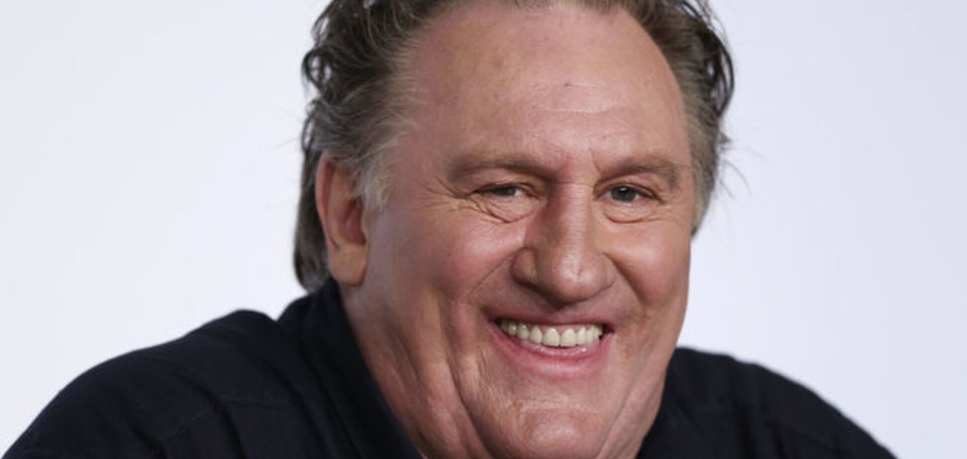 Депардье в Каннах ответил журналистам 'Слава Украине'. Видеофакт