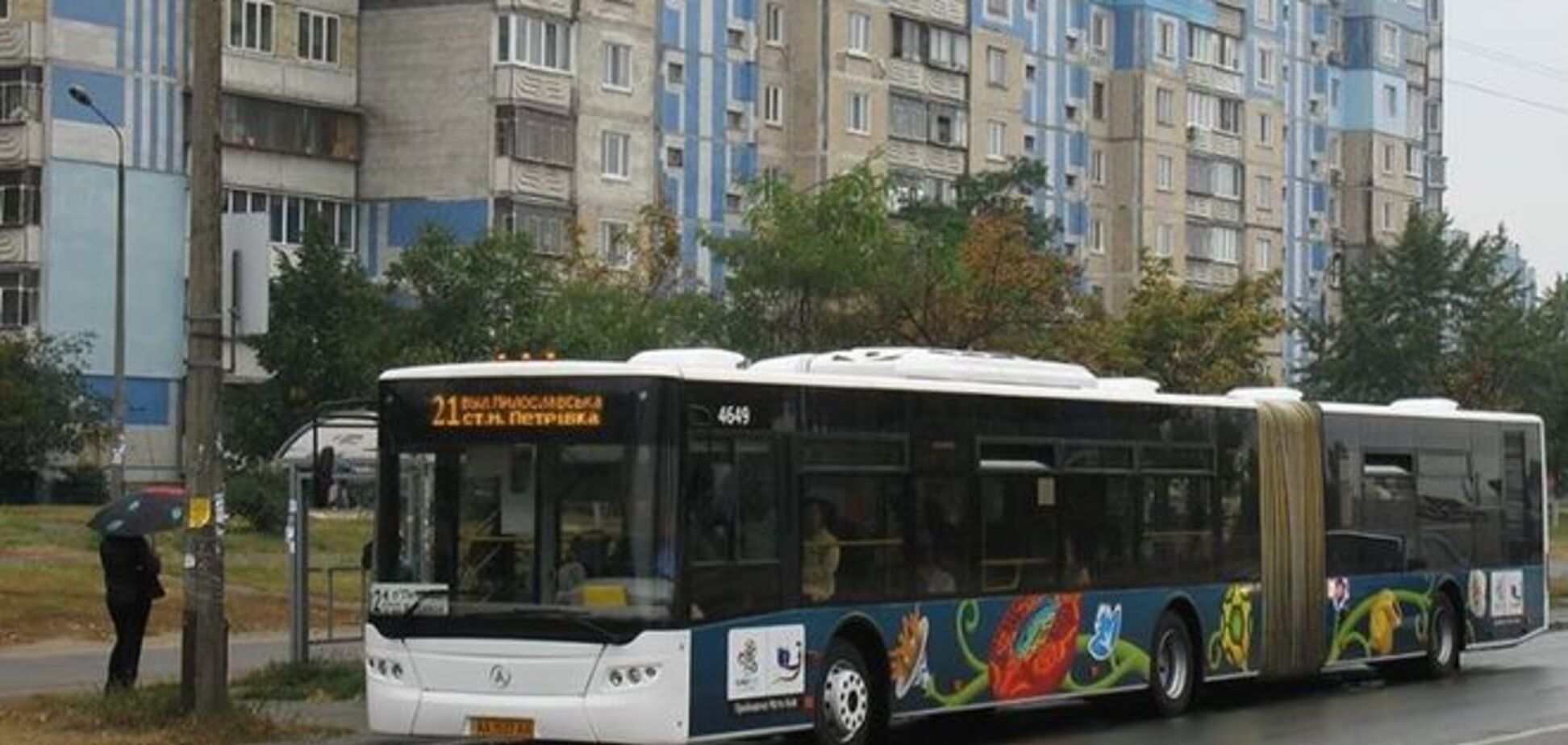 Киевской Троещине вместо метро построят велодорожки