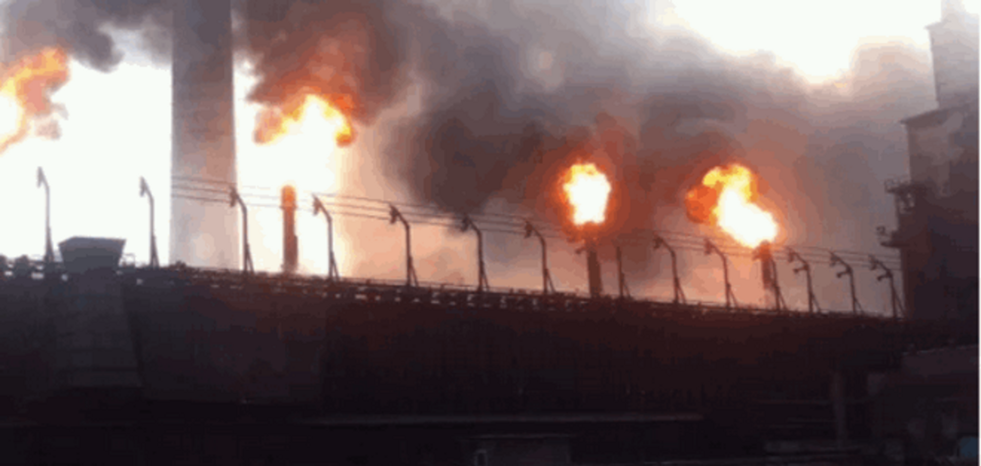 Завод Ахметова в Авдеевке остановился после обстрелов