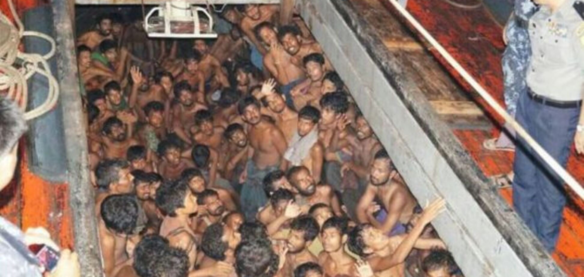 В Малайзии нашли массовые захоронения замученных нелегальных мигрантов