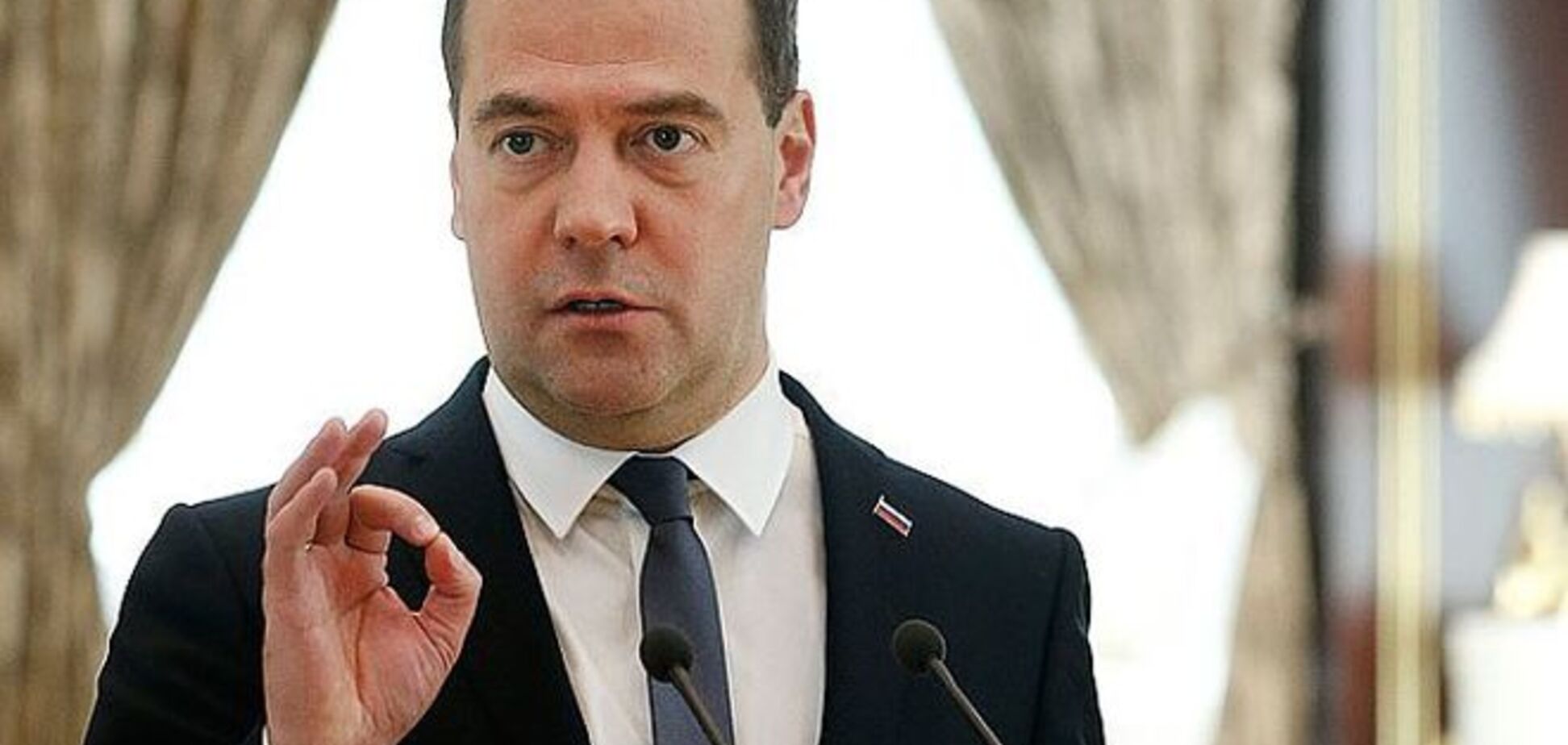 Медведев пожаловался на негативные эмоции от отдыха в Крыму
