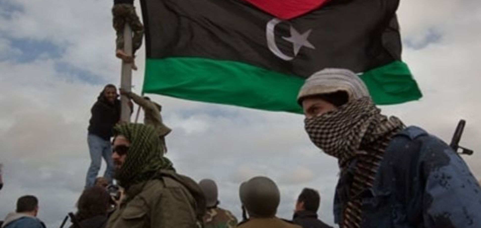В Ливии вооруженные люди напали на украинских дипломатов: есть пострадавшие
