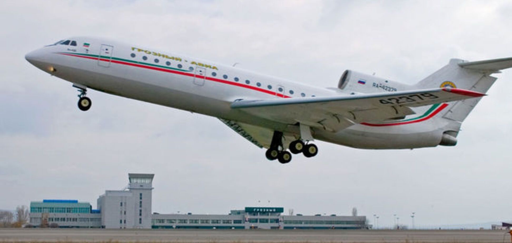 Блокада? Россия повысила стоимость авиабилетов в Крым на четверть