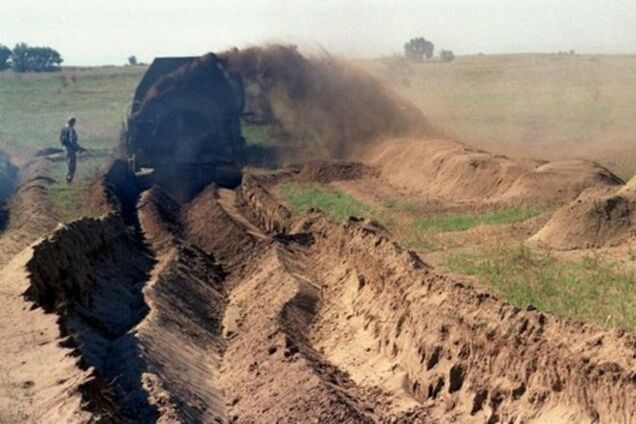 В штабе АТО рассказали, зачем России 'стена' на границе с Донбассом