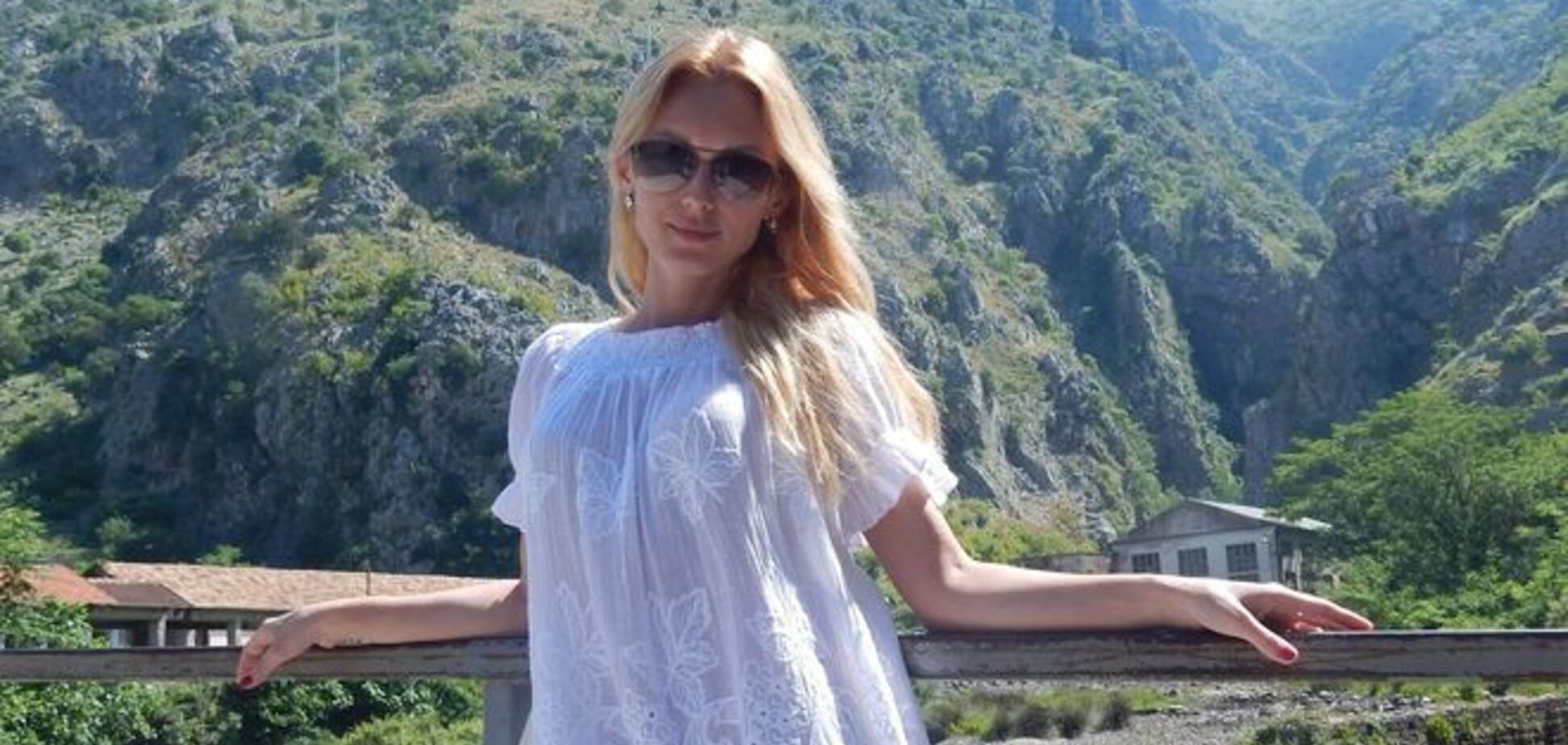 Звезда 'Х-фактора' Аида Николайчук отдохнула в Черногории