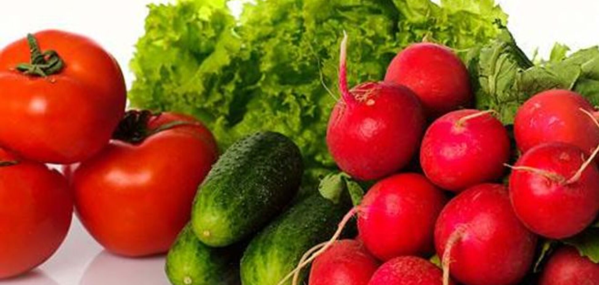 В Украине продолжают дешеветь тепличные овощи