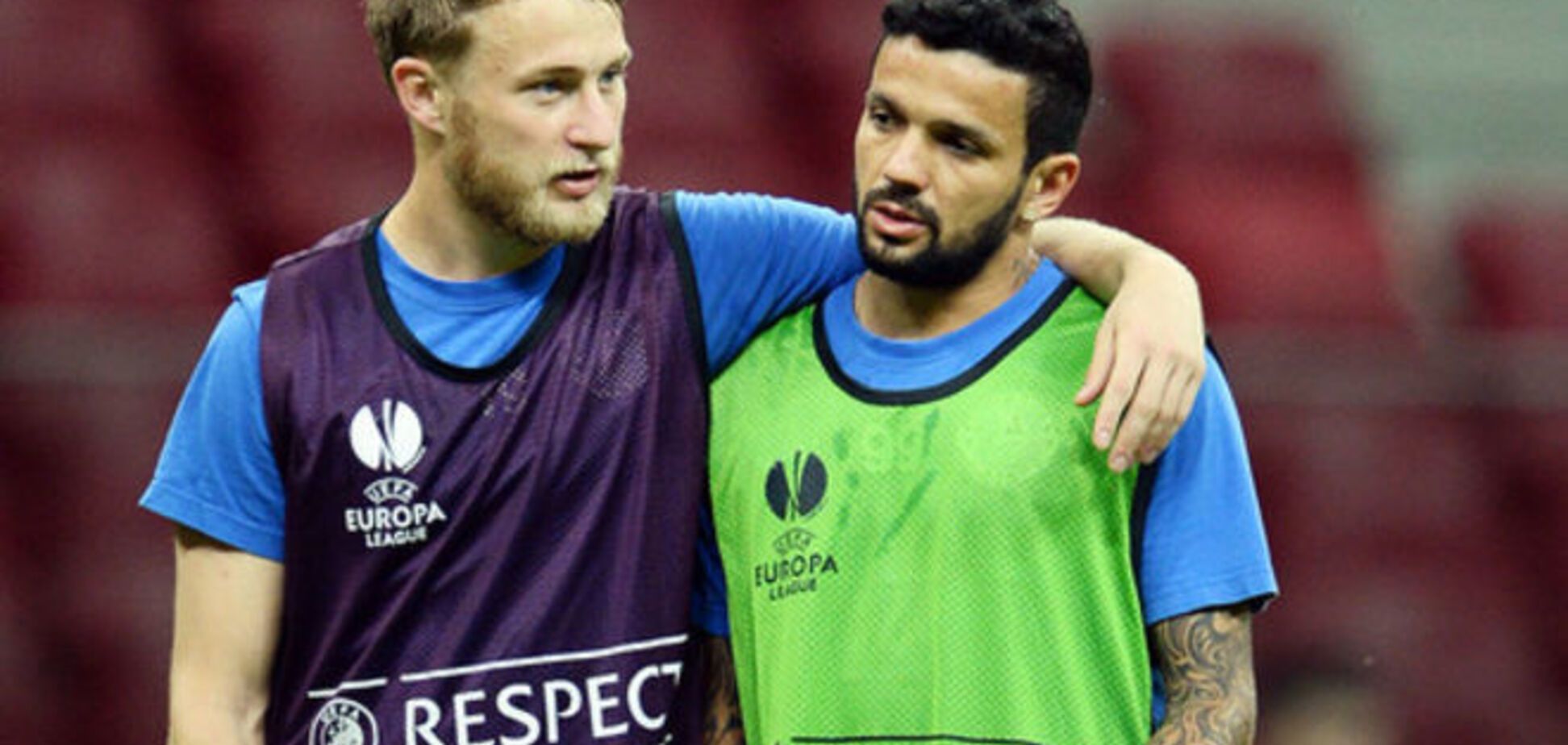 Днепр – Севилья: команды ярко размялись перед битвой за Лигу Европы