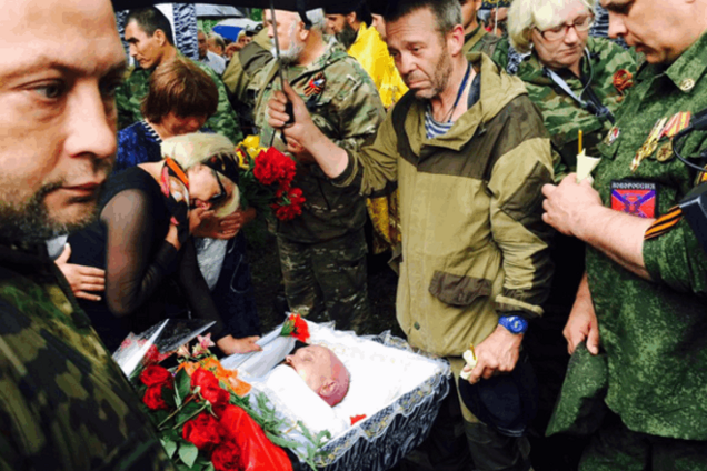 В Алчевске похоронили террориста Мозгового. Плотницкий не пришел