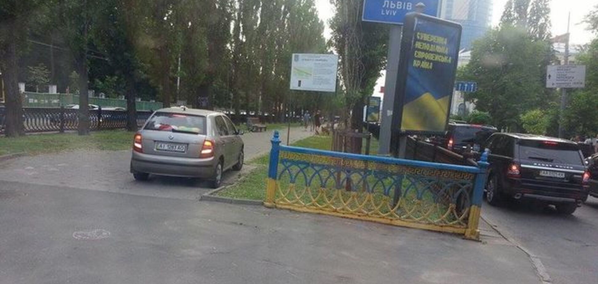 В центре Киева нашелся 'герой преодоления пробок'