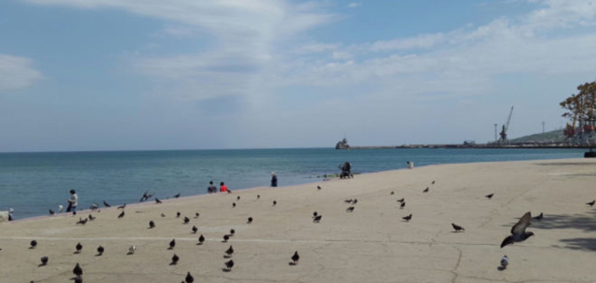 Отдыхать в Крым приехали лишь террористы и 'вата'