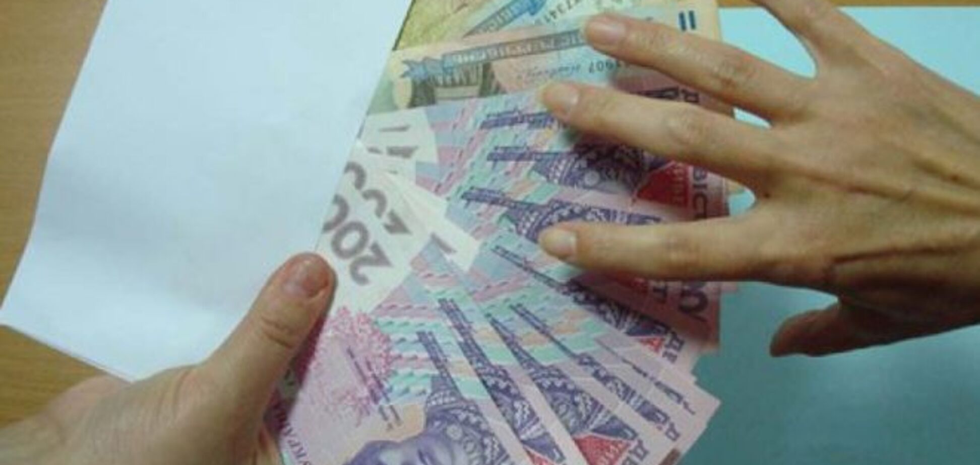 Психологи рассказали, что влияет на размер зарплаты