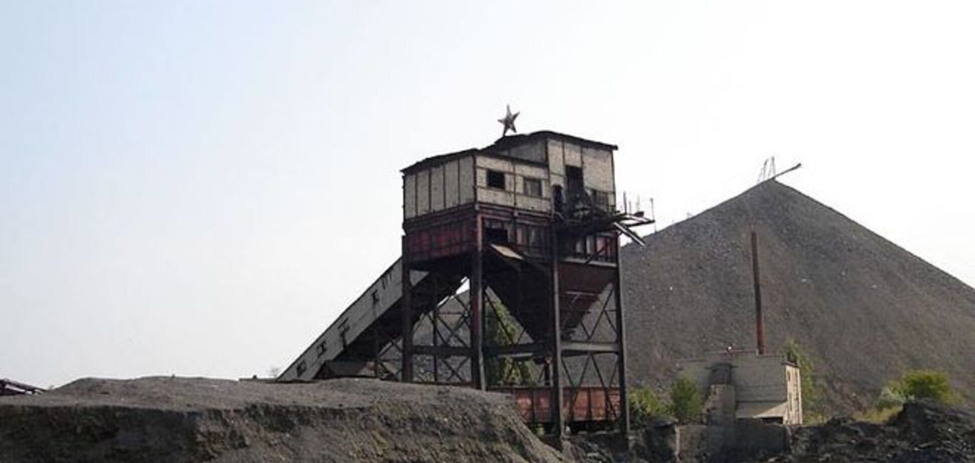 Минэнергоугля финансирует террористов через закупки угля - депутат