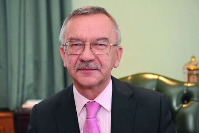 Порошенко снял с должности главу миссии Украины при НАТО