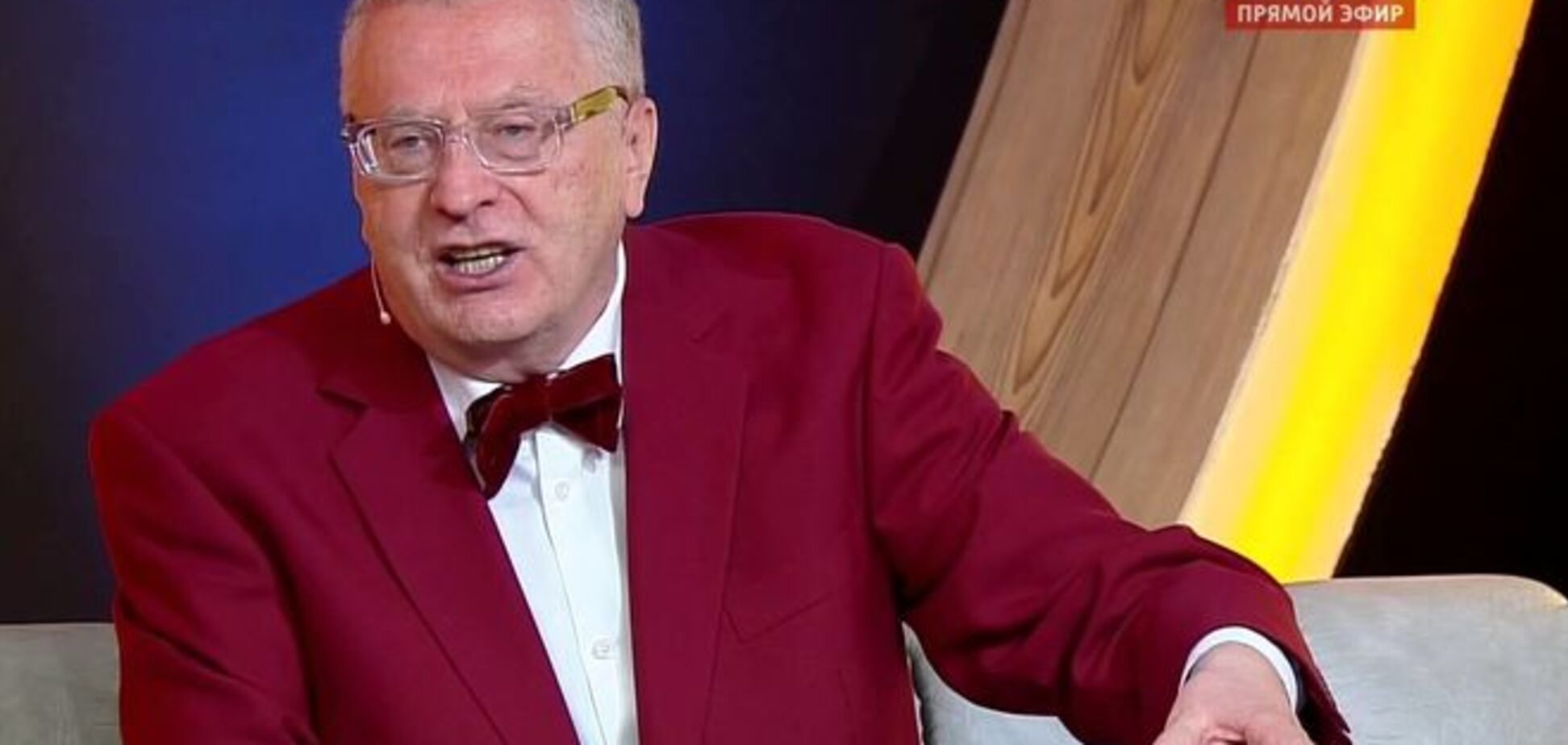 'ЛНР' и 'ДНР'. Россия заканчивает эту бодягу