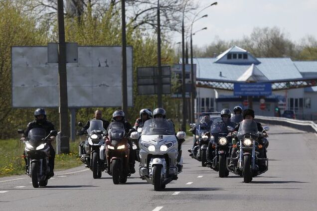 Промахнулись: путинские байкеры вместо Берлина попали в Луганск