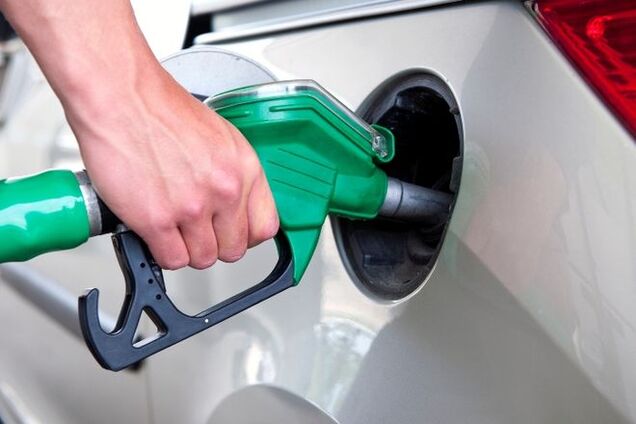 Берегись бензина, а не автомобиля! Как в Украине 'бодяжат' топливо