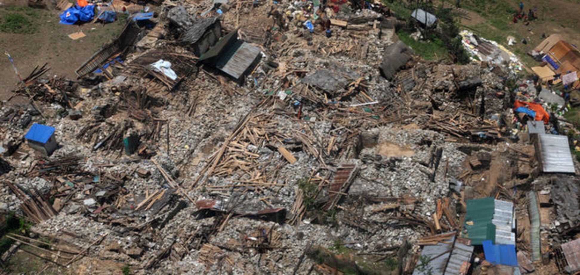 Землетрясение в Непале: жертв уже более 7200 человек