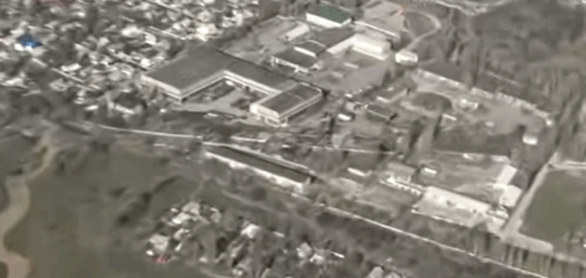 Аэроразведка засекла десятки российских танков возле школ Донецка: видеофакт