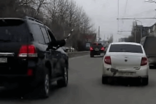 'Море по колено!' Кортеж главы Дагестана устроил беспредел на дороге: видеофакт