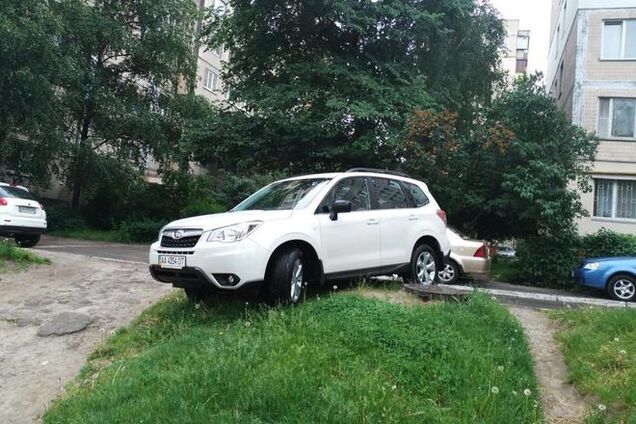 В Киеве нашелся 'царский герой парковки'