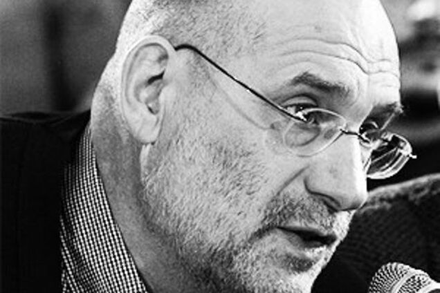 Акунин о путинских новостях: долго эта бредятина продолжаться не может