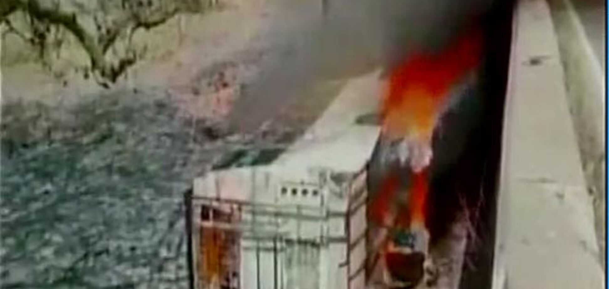 В Индии автобус загорелся в результате ДТП: 35 жертв