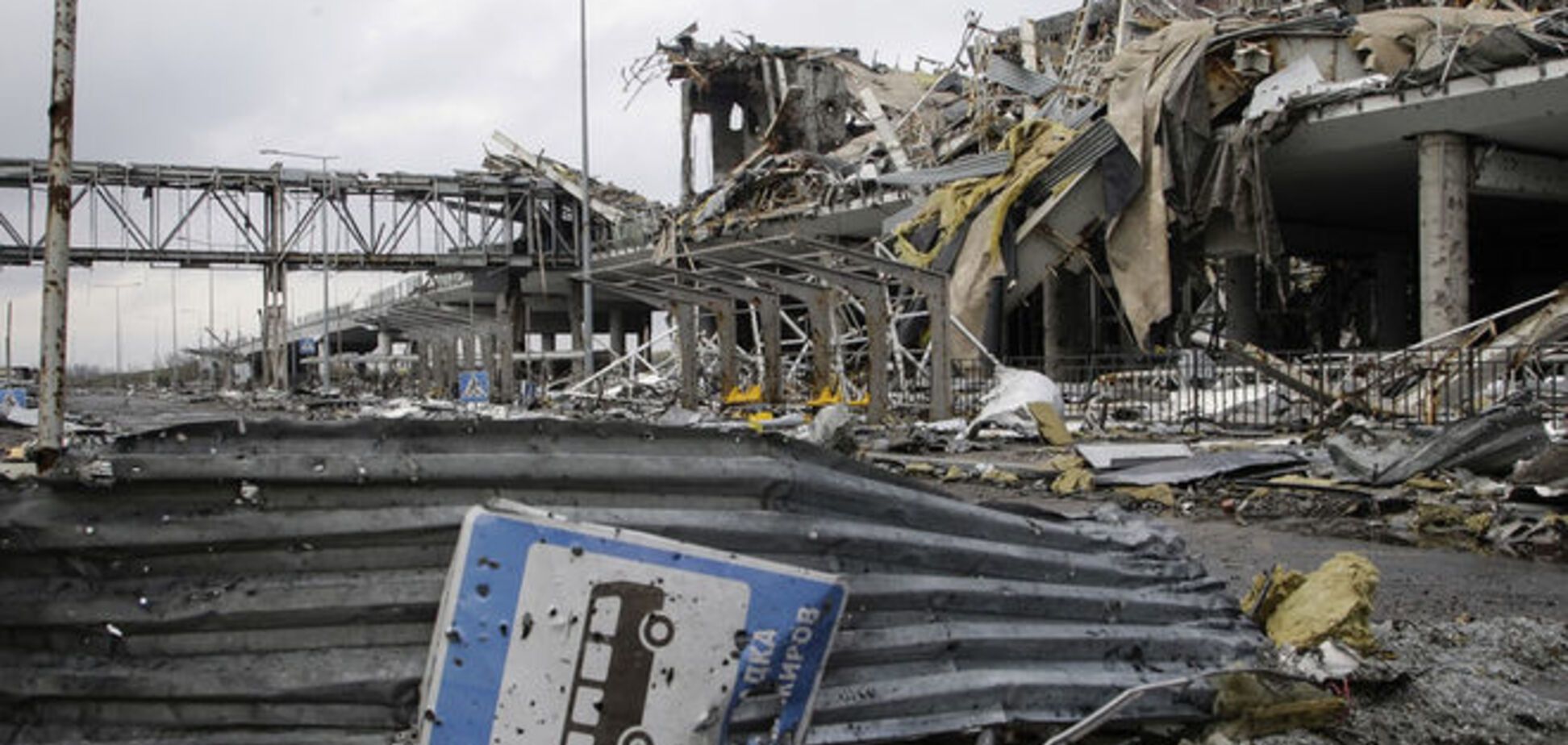 Штаб АТО уверяет в уничтожении взлетной полосы донецкого аэропорта