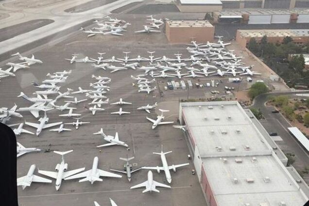 Кадр дня: 'взрыв' аэропорта Лас-Вегаса перед боем Мейвезер - Пакьяо