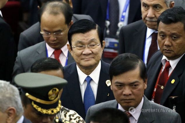 Еще один президент решил постоять с Путиным на параде в Москве