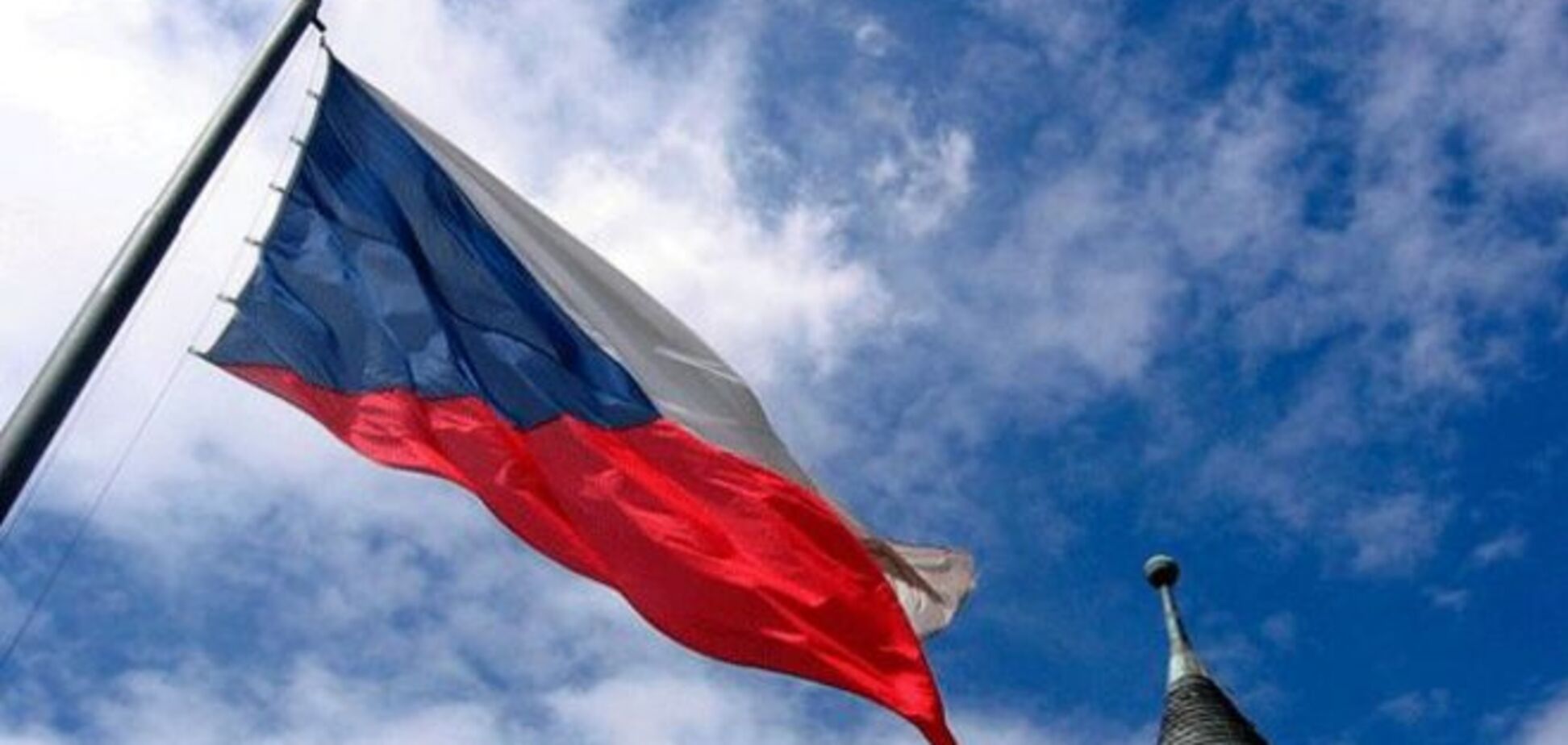 Чехи осуждают пророссийскую политику своего президента и согласны на поставки оружия Украине - опрос