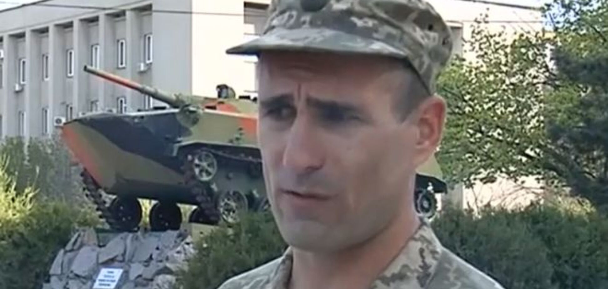 Израненного осколками украинского десантника пытаются отправить на фронт