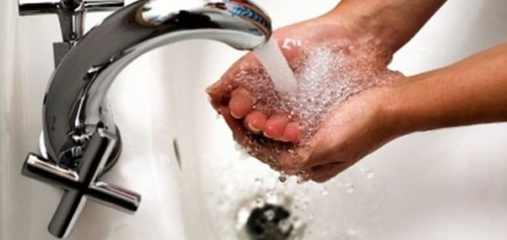 В Киеве три района остались без горячей воды