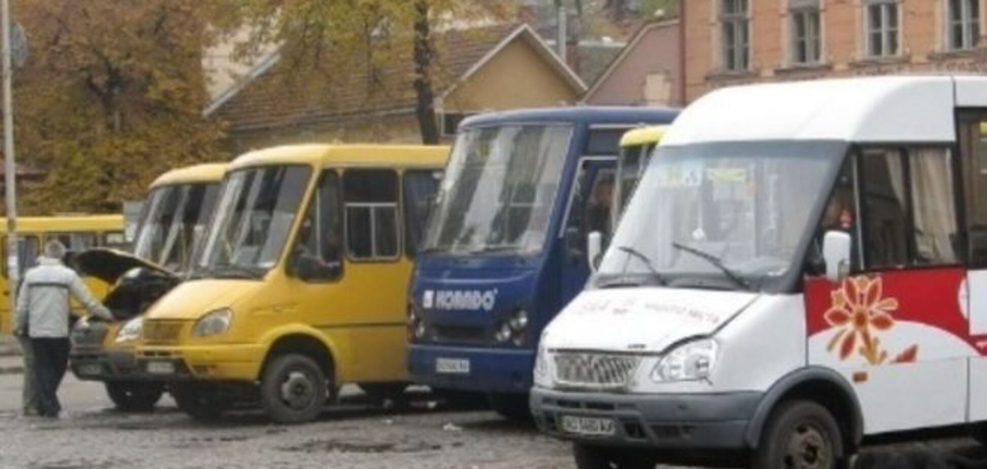 Кабмин отменил регулирование тарифов на перевозки пассажиров